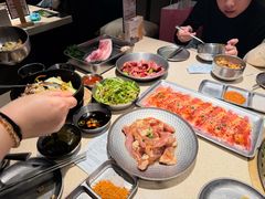 -蚂蚁洞·烤肉大营地(上海静安大悦城店)