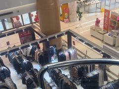 -资和信百货商场