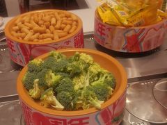 -龍歌自助小火锅(市南金茂湾店)