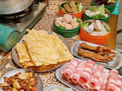 -顶上头•螺蛳粉火锅(德思勤复地星光店)