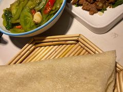 -丁里羊肉小镇(天鹅湖总店)
