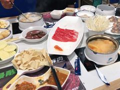 -魔法帽酱料牛肉小火锅(米兰店)