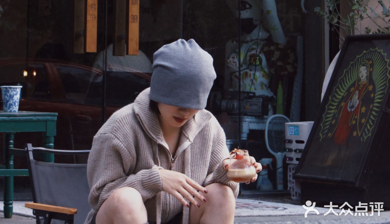走成华大道，去喝一杯好喝又便宜的社区咖啡