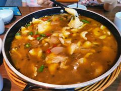 -有红鸡毛店·川菜(建设路店)