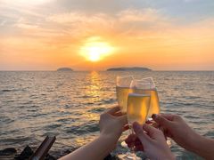 -Sunset Bar(丹绒亚路香格里拉店)