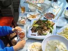 -土砂锅生态山庄·非遗砂锅雅鱼