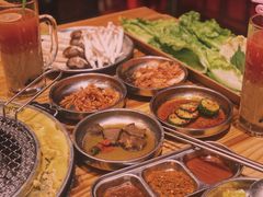 -青瓦炭韩潮烤肉(花园道店)