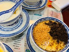 -黄氏许牛奶甜品餐厅(裕华万达店)