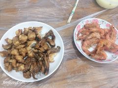 -蓝精灵饺子店