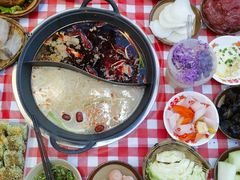 -赵美丽·重庆社区火锅·直营店(火车东站·中豪国际店)