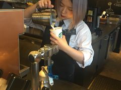 -星巴克臻选(宁波天一广场店)