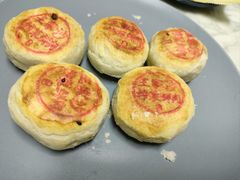 榨菜鲜肉月饼-王家沙点心店(南京西路总店)