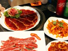 精品雪花牛肋条-老熟人烤肉城(马家堡店)