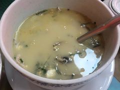 -雄仔农家菜馆·特色葱油鸡(六祖店)