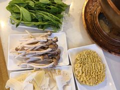 -虾大侠·盱眙龙虾老北京铜锅涮羊肉(金楠天街店)