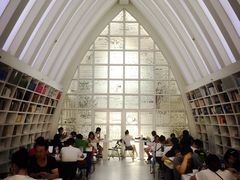 -钟书阁(松江泰晤士小镇店)