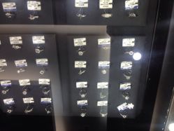 点击看大图 威德钻石-克拉钻专家&D色大本营-威德钻石-克拉钻大本营(南京东路店)