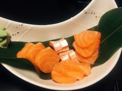 三文鱼刺身-日本料理神拉面