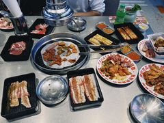 -哈哈碳都·牛肋条无限自助烤肉(台江万达店)