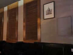 -Whisper Bar 