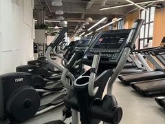 -岩顶健身(玄武店)