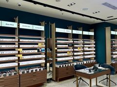 -LensCrafters亮视点(东方新天地店)