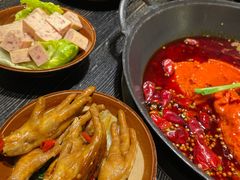 -冯校长老火锅(中联广场店)