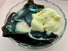 椰汁龟苓膏加冰淇淋-五福堂龟苓膏(河东北山店)