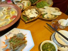 -民食香·腊排骨野生菌美食(木府店)