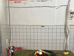 -黄潇洒老火锅(九眼桥宏济巷店)