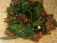 辣椒炒肉-湘与香缘·湖南菜(王府井北京市百货大楼店)