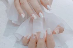 -EAST日式美甲美睫沙龙