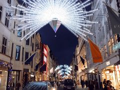 -The Diamond Jubilee Tea Salon at Fortnum & Mason