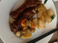 -东方红海鲜百汇(国际大厦店)