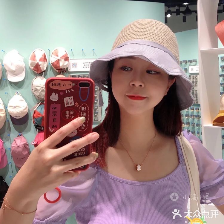 新开的饰品集合店，满99元5折哦