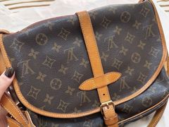 -小飞侠奢侈品回收 寄卖 养护(宝山宝龙广场店)