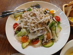 牛油果鸡丝沙拉-斯比特花园西餐厅(东方商厦店)