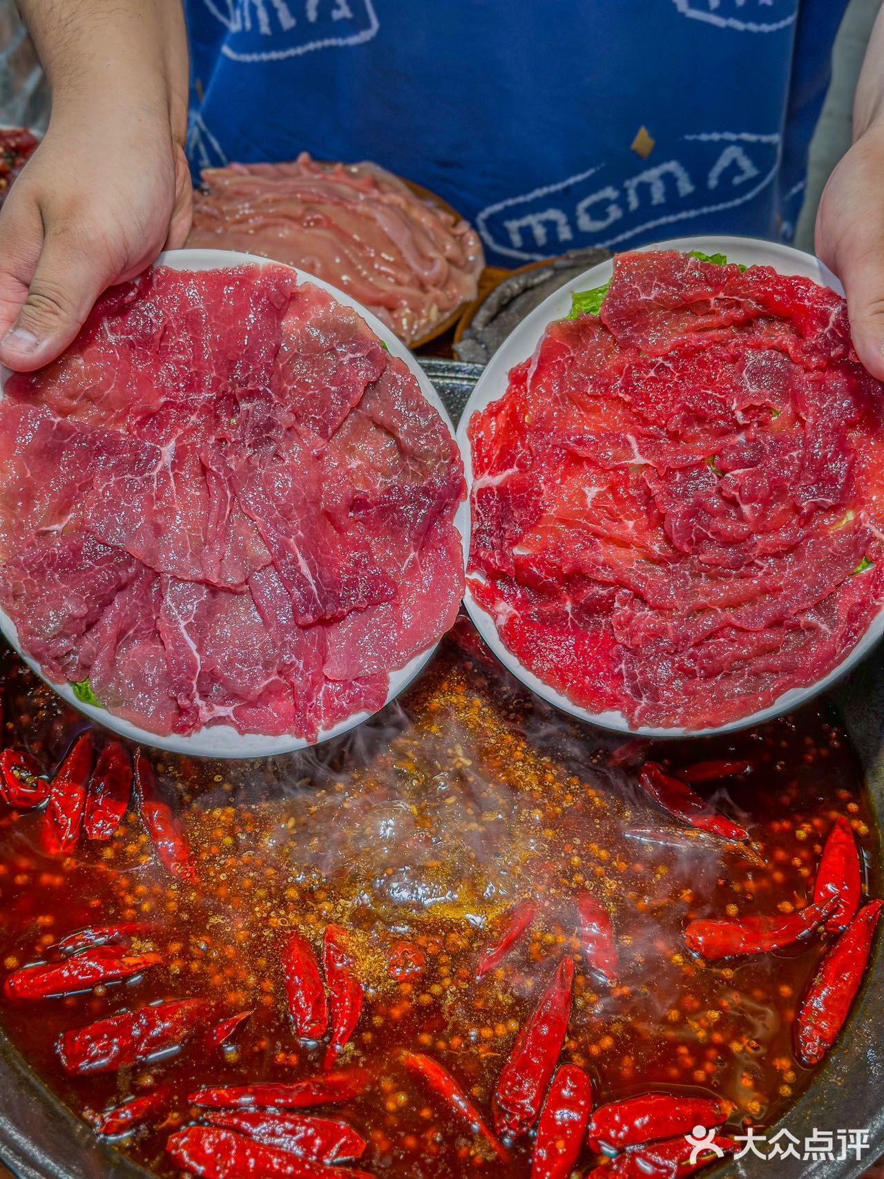 不愧是重庆本地人首推的老火锅店！YYDS～
