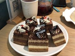 -小鱼小牛·鱼牛干锅·脆鱼火锅(世欧广场店)