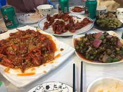 -有钳洞庭湖小龙虾大闸蟹(金楠天街店)