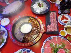 鸳鸯锅底-重庆巴九门老火锅(阳朔店)