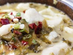 -周鱼小馆石锅酸菜鱼(活力汇店)