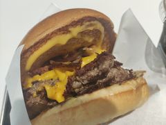 -TRIPS BURGER(大钟寺店)