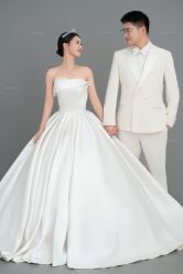 -雪中彩影婚纱摄影·微光艺术中心