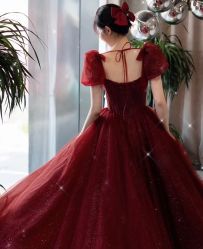 -衣贝姿婚纱礼服馆