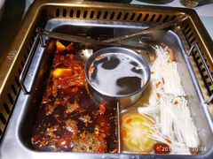 潮货鸳鸯锅-雾都渣渣火锅(南城智汇城店)