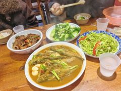 -土媳妇香锅坊(光谷店)