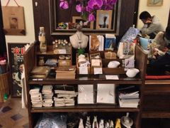 iphone_upload_pic-良友书坊(安徽路店)