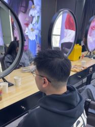 -藤野造型烫发染发