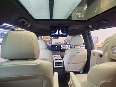 -理想汽车(世纪汇店)
